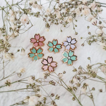 Load image into Gallery viewer, Flower Filler